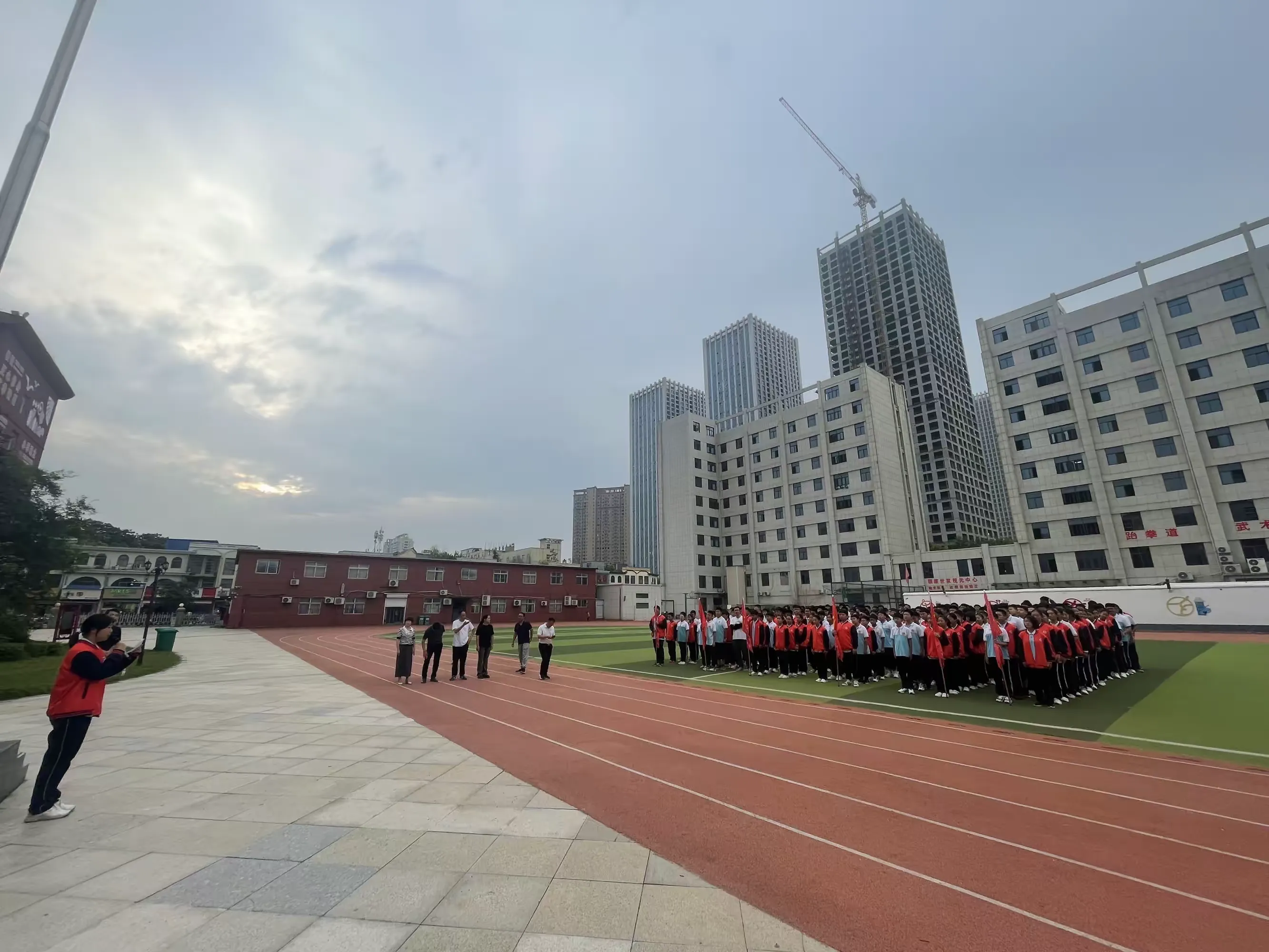 简篇-黉学中学“九一八”爱国主义教育活动