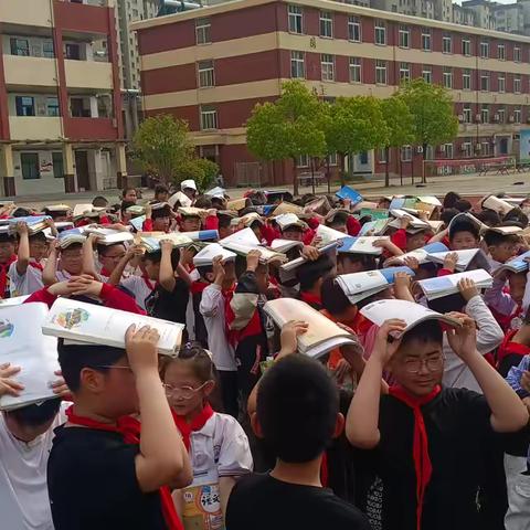 筑牢安全防线    共筑生命方舟 ——建平实验小学开展防震应急疏散演练活动 ‍