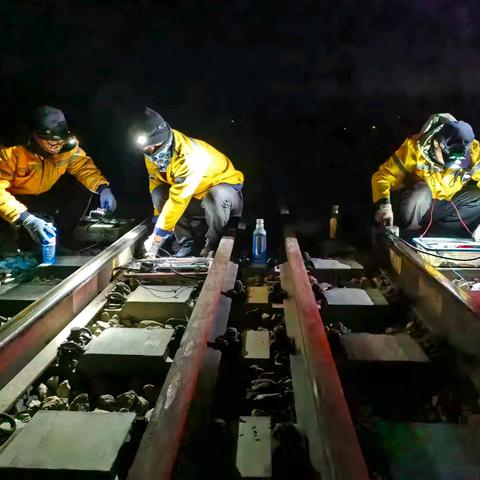 百里风区探伤忙