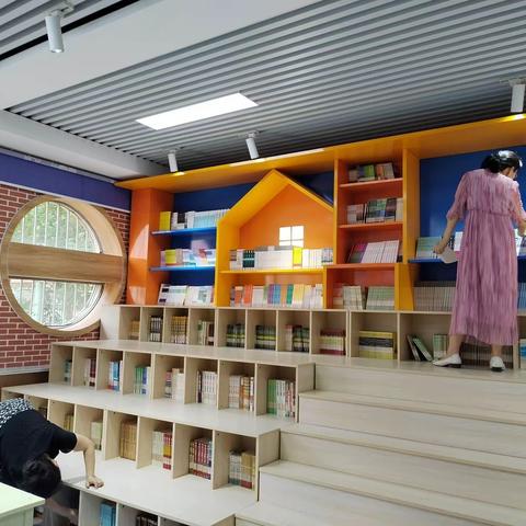 同心可断金，众行方期远—滨城区第四中学图书馆整理纪实（三）