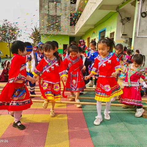 《壮美三月三&欢乐共传承》金钥匙幼儿园三月三系列活动