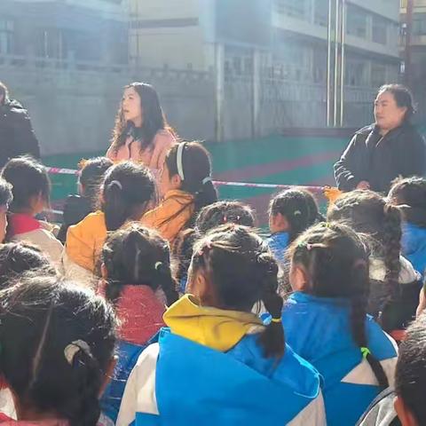 色威镇中心小学校第8周值周总结