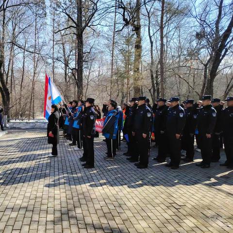扎兰屯市第六中学党支部开展“传承红色基因 赓续红色血脉”主题党日活动