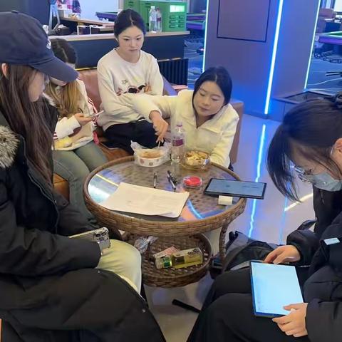 金融服务不打烊，上门办卡解难题——工行镇雄支行高效服务暖人心