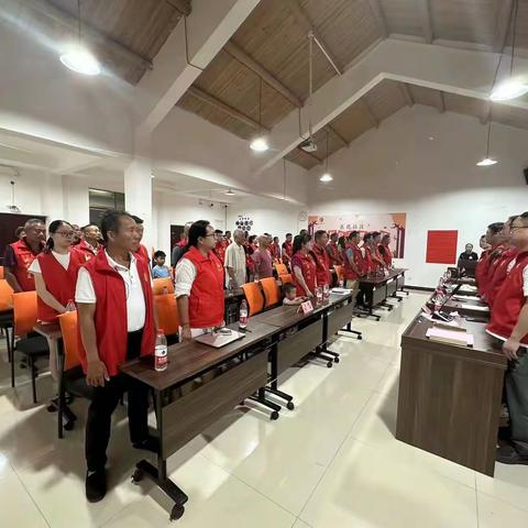 立规创优当先锋 东苑社区召开党员整治立规创优大党课