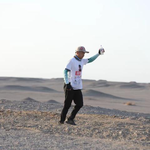 【2023年“领袖生态圈 行走的力量”征七戈壁挑战赛回顾】一次挑战 受益终生