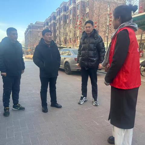 大潘街道领导慰问弘泽社区低保家庭，传递温暖与关怀