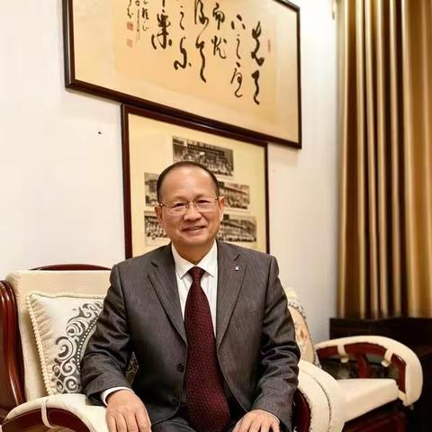 银发执笔守朝夕  心语灼灼照青春 ——八旬优秀老党员周文宗筑起一座纯公益线上精神家园