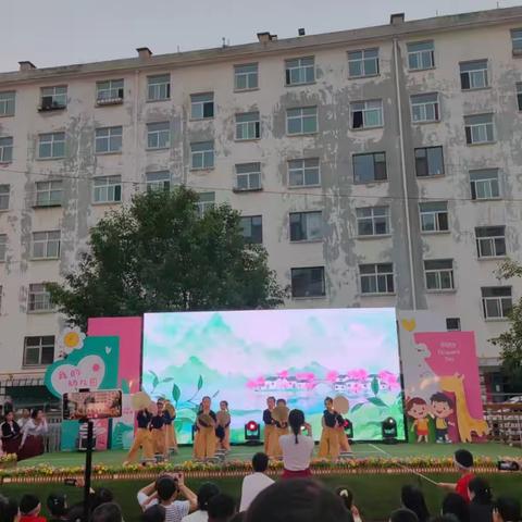 复兴社区的简篇