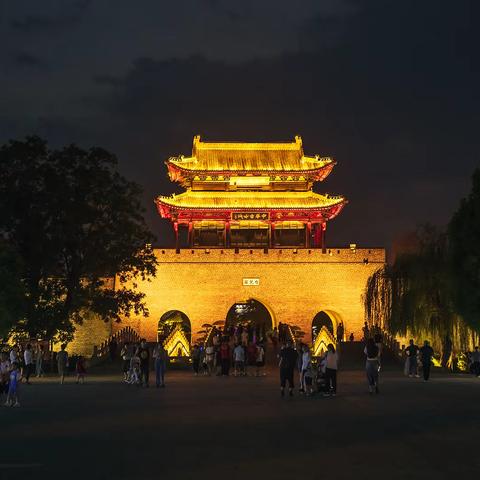 台儿庄古城夜景