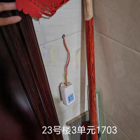 光明北路社区网格员日常巡逻