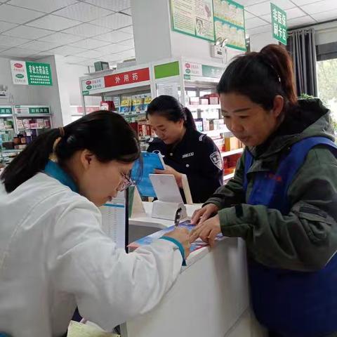 光明北路社区：持续开展“九小场所”消防安全隐患排查及宣传工作