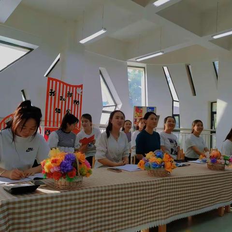 银川市金凤区良田镇第二幼儿园“让青春在奉献中闪光”师德师风演讲比赛