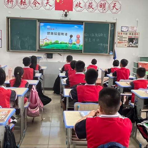 四一班学生在校的点滴