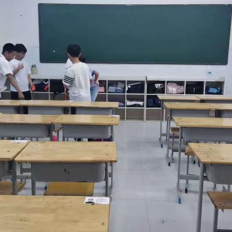 新乡县新时代学校五（8）班暑假托管第一天掠影