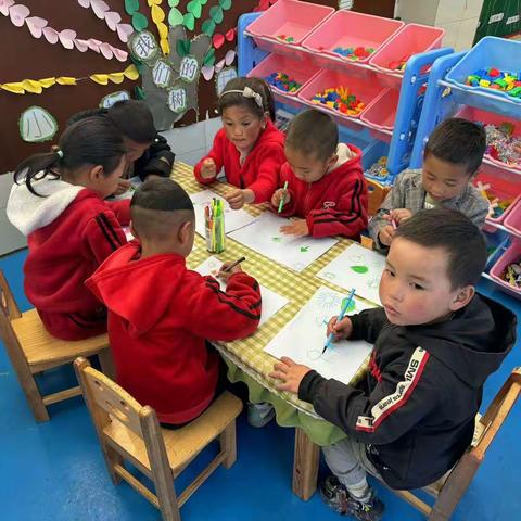 特木里镇拉达幼儿园绘画比赛活动