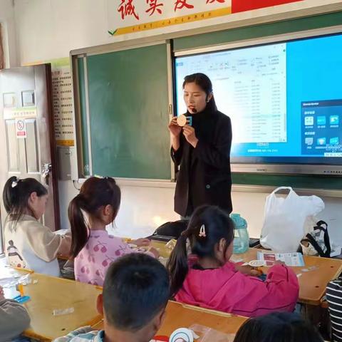 小科学，大智慧——铁门镇中心小学科技社团期末总结