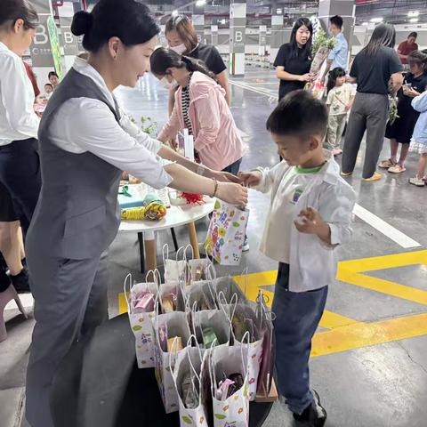 天翔社区开展“润心伴成长，同心护未来”庆六一主题活动