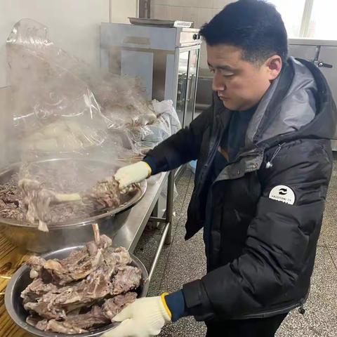 改善学生饮食，提高学生体质—临夏县河西中学开启清汤羊肉供餐模式