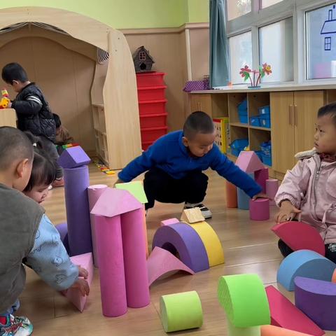 【碑幼托班赵老师】的简篇