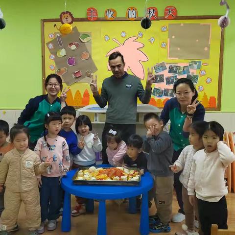 广电银河幼儿园爱小二班——一路同行，感恩常在❤️