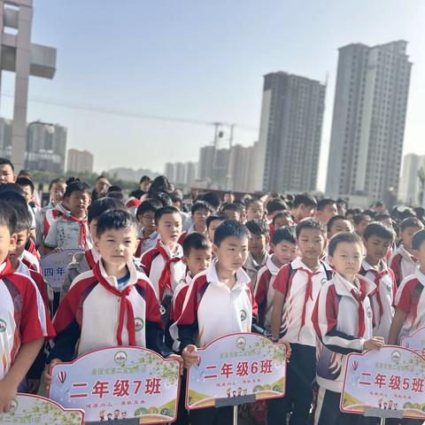 “泳”不止步，奋勇向前 ——安国市第二实验小学首届游泳比赛