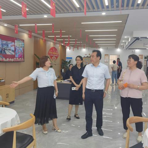 市民政局调研未央区和谐社区示范创建工作