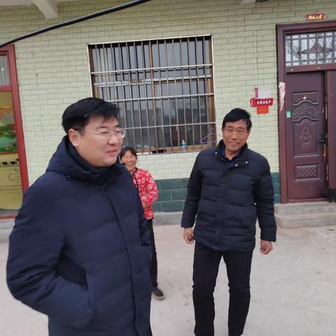 “迎双节  送温暖  固成果”