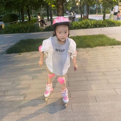 “习语”润童心  “五星”向未来