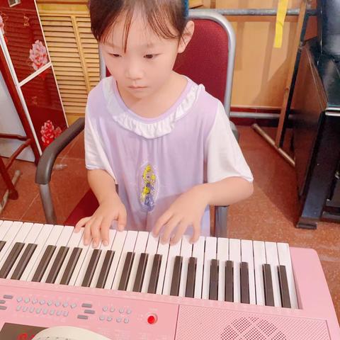 “习语”润童心 “五星”向未来