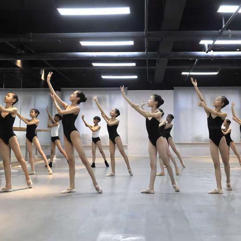 开学了，别放弃你的舞蹈课！