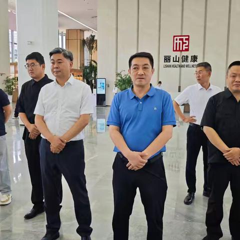 区政协开展“促进人工智能与产业发展深度融合”专题协商调研活动