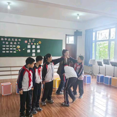 向阳而生 快乐成长——延寿县中心小学关爱留守儿童心理健康团辅课