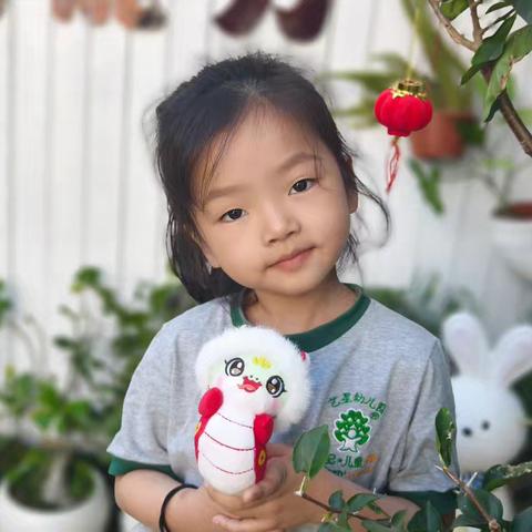 “艺星的孩子就是不一样”朝霞班🌈洛汐🌈香港跨世纪国际教育