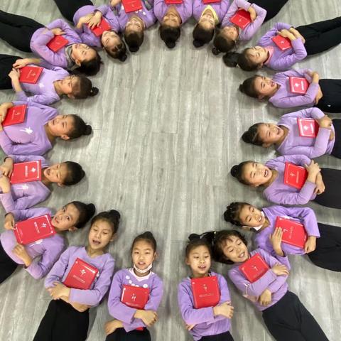 萃羽少儿舞蹈招生啦￼        遇见最美的自己