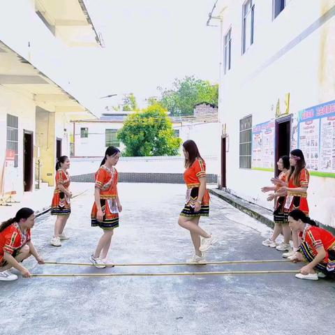 和平村民族团结进步宣传教育﹣中华民族一家亲 同心共筑中国梦 -