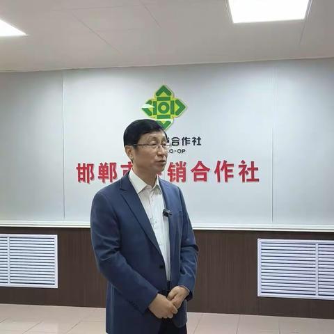 张军主任接受人民网记者采访