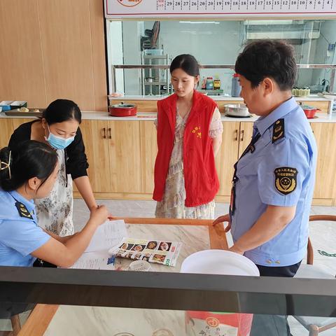 民以食为天  食以安为先——鹿鸣湖社区食品安全宣传，助力“平安法治星”