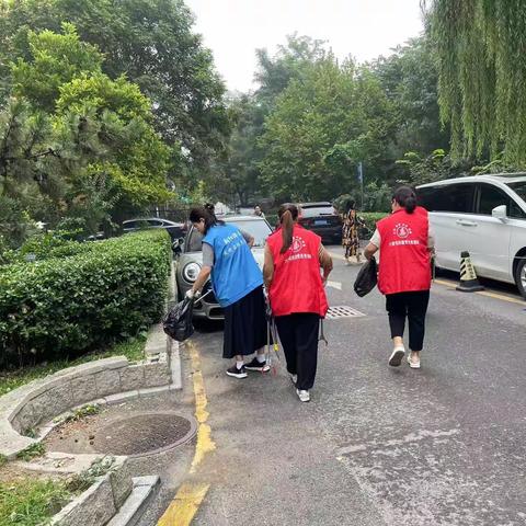 爱卫工作人人参与 清洁环境家家受益 --秀水园社区开展爱卫周末大扫除活动