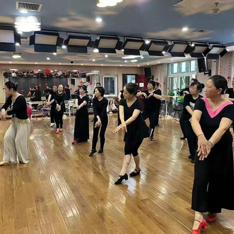 “赋能文体 乐活社区” 曙光花园社区文化课堂培训活动