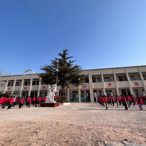 段木周希望小学4月8日升旗仪式及安全教育