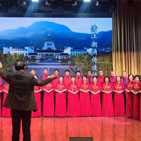 黄梅县老年大学举办教学成果展演