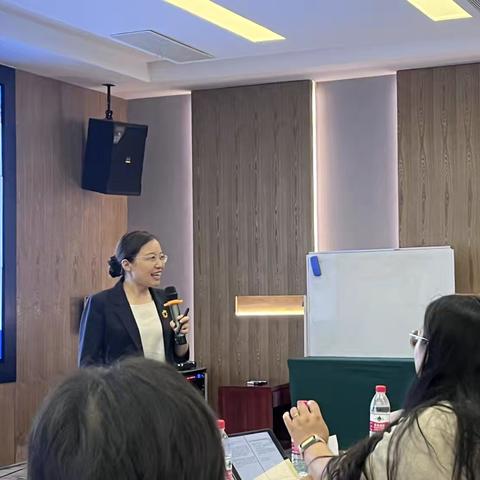 问题导向激活校本研修，AI赋能点亮课堂目标