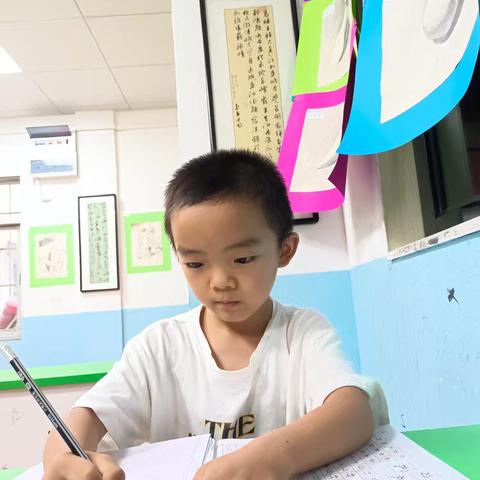 良才美术书法学校暑期步行街校区下午硬笔书法班掠影7.17