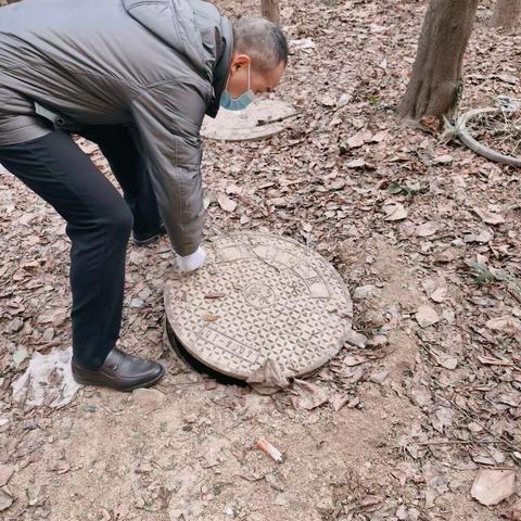 曲江街道西曲江池社区开展冬季安全隐患排查活动