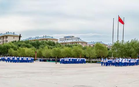 北安三中新生开学第一课         -军训