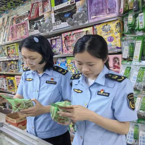 曹范市场监管所开展端午节前食品安全专项检查