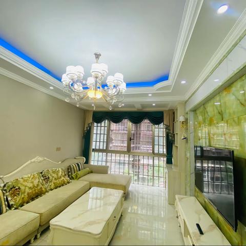 天池府邸电梯套二出售，35.8万15182179932双佣密码8821