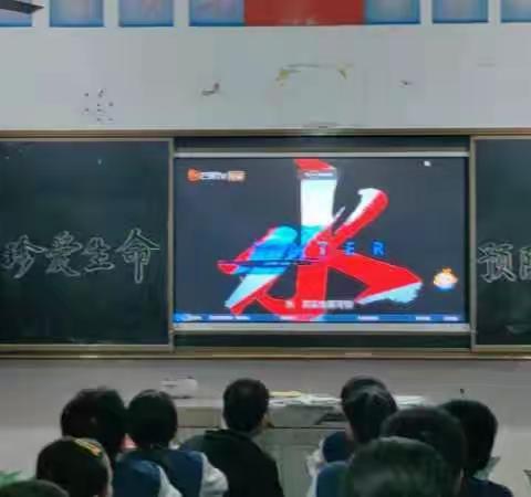 新兴中学防溺水“十个一”落实情况