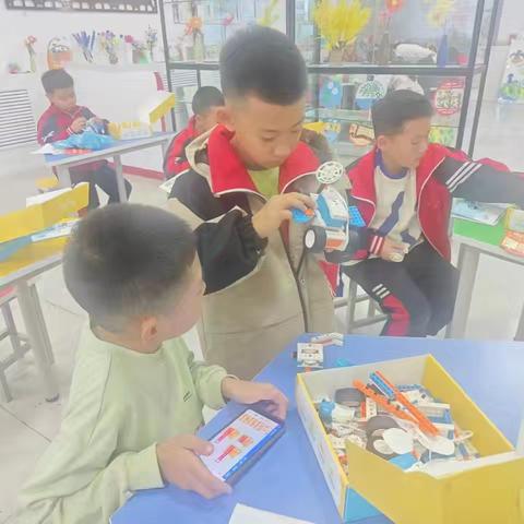 额尔古纳市第一小学特色课程
